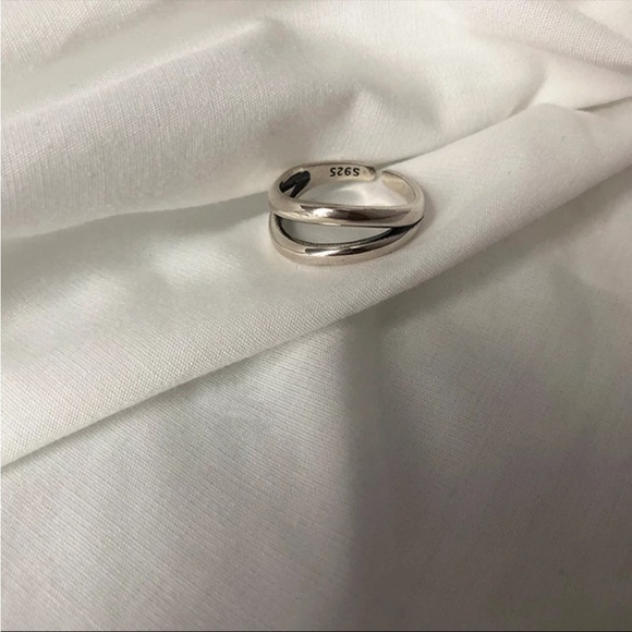 TWO NEW 925 STERLING SILVER RINGS - Picture 5 of 9